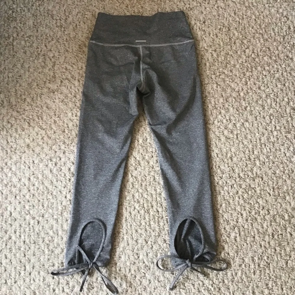 ❌SOLD❌Aerie 3/4 Crop Leggings *NWOT* - Picture 3 of 5